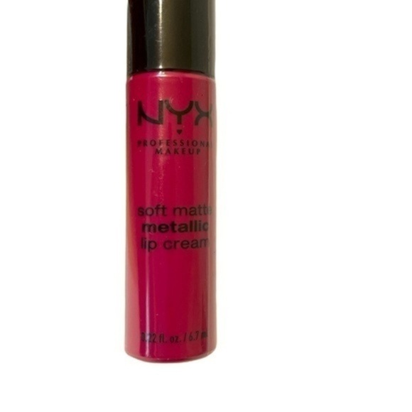 NYX Lip Cream metallic soft matte Paris SMMLC03 Sz .22fl. Oz. - Picture 1 of 4